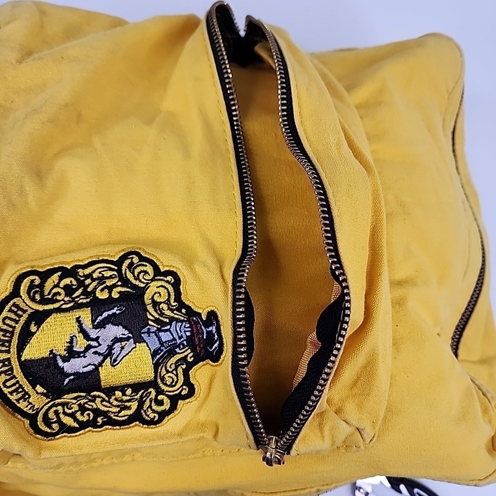 Universal Studios The Wizarding World Of Harry Potter Hufflepuff Backpack Yellow - Picture 6 of 12